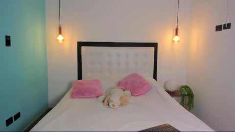  Abella and Kendra  online show from March 4, 2025, 10:16 pm