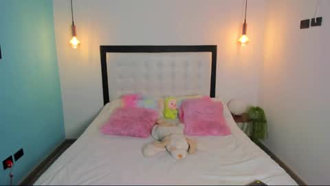  Abella and Kendra  online show from March 10, 2025, 10:34 pm