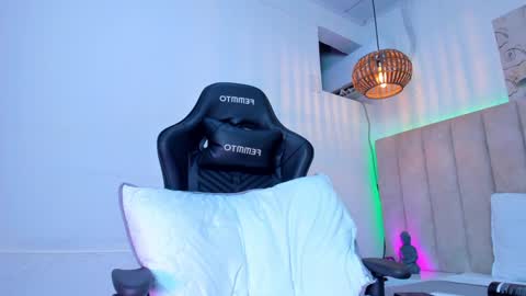 abelladgr online show from January 15, 2025, 2:49 am