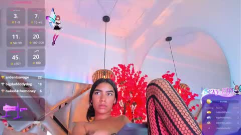 abelladgr online show from March 10, 2025, 5:54 am