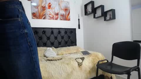 Abigail online show from March 10, 2025, 12:37 pm