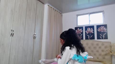 Abigail online show from October 3, 2025, 12:13 pm