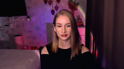 Anna online show from October 15, 2025, 3:12 pm