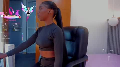 Snapshot of abigail_montoya chatting on September 29, 2025, 11:15 am Abigail online show from September 29, 2025, 11:15 am