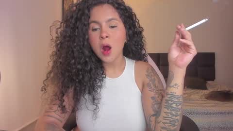 Snapshot of abigaill_13 chatting on December 28, 2024, 2:54 am Abigail online show from December 28, 2024, 2:54 am