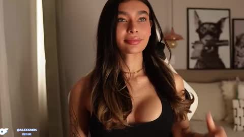 Snapshot of abril_w18 chatting on November 29, 2025, 9:40 pm My name is Alexa. Please say hello I like to chat with you. If you have requests please use tip online show from November 29, 2025, 9:40 pm