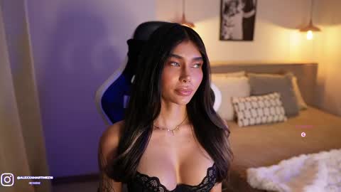 Snapshot of abril_w18 chatting on April 9, 2026, 12:32 am My name is Alexa. Please say hello I like to chat with you. If you have requests please use tip online show from April 9, 2026, 12:32 am