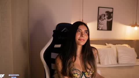 Snapshot of abril_w18 chatting on May 16, 2026, 10:41 pm My name is Alexa. Please say hello I like to chat with you. If you have requests please use tip online show from May 16, 2026, 10:41 pm