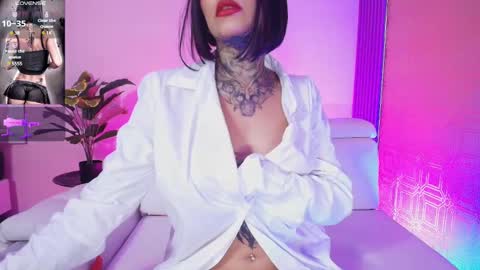 ABRILFACCINI online show from December 30, 2024, 1:03 pm