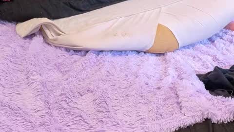 abrilmirren online show from April 19, 2026, 6:10 pm