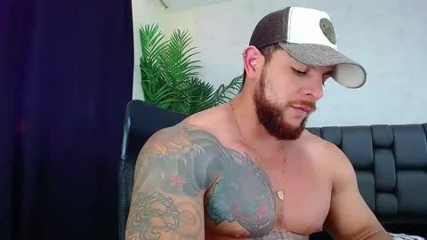 Snapshot of ace_owens chatting on December 17, 2024, 7:48 pm ace_owens online show from December 17, 2024, 7:48 pm