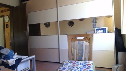 Snapshot of ach471 chatting on January 8, 2025, 9:00 am ach471 online show from January 8, 2025, 9:00 am