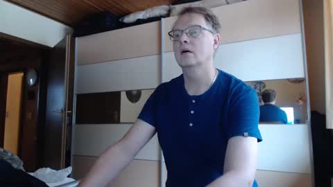 Snapshot of ach471 chatting on February 12, 2025, 8:06 am ach471 online show from February 12, 2025, 8:06 am