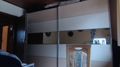 Snapshot of ach471 chatting on February 15, 2025, 7:38 am ach471 online show from February 15, 2025, 7:38 am