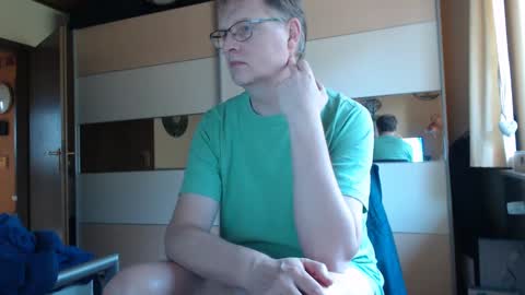 Snapshot of ach471 chatting on March 12, 2025, 7:35 am ach471 online show from March 12, 2025, 7:35 am