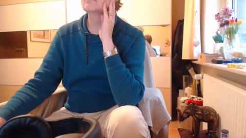 Snapshot of ach471 chatting on November 7, 2025, 7:41 am ach471 online show from November 7, 2025, 7:41 am