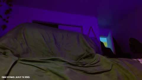 Achilles Woods online show from September 28, 2025, 12:54 pm