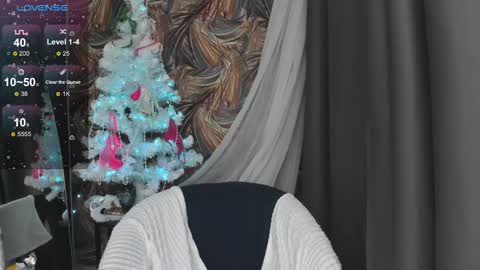 Snapshot of acid_juice chatting on January 1, 2025, 10:13 pm Anna FANSLY yesacid online show from January 1, 2025, 10:13 pm