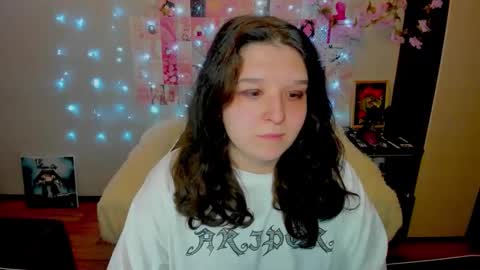 Snapshot of acid_kate chatting on June 9, 2026, 12:44 am Kate online show from June 9, 2026, 12:44 am