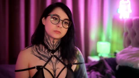 acid_pie online show from January 28, 2025, 10:34 pm