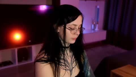 acid_pie online show from December 17, 2025, 7:31 pm