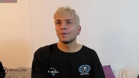 Jhonny online show from November 19, 2025, 2:33 am