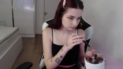 Mikasa online show from November 7, 2025, 7:41 am