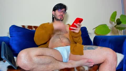 Snapshot of ackerman_eren_ chatting on February 16, 2025, 10:21 am R. online show from February 16, 2025, 10:21 am