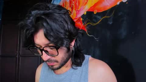 R. online show from November 9, 2025, 12:47 pm