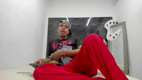 ada_brooke online show from November 20, 2025, 2:06 pm