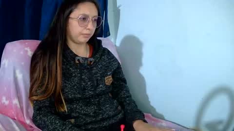 Ada naugthy28 online show from November 9, 2025, 11:25 pm