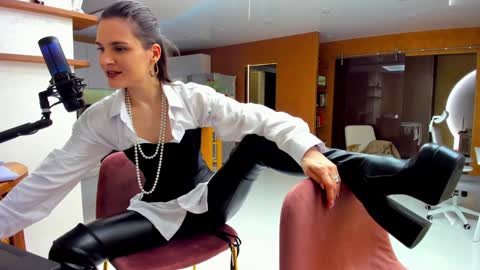 Ada   online show from December 24, 2024, 6:50 pm