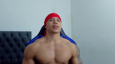 adam boss online show from September 26, 2025, 7:01 am