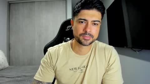 adam clarke online show from November 19, 2025, 4:51 pm