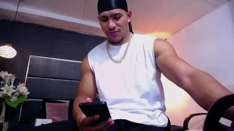 adam_fit19cm online show from October 28, 2025, 1:47 pm