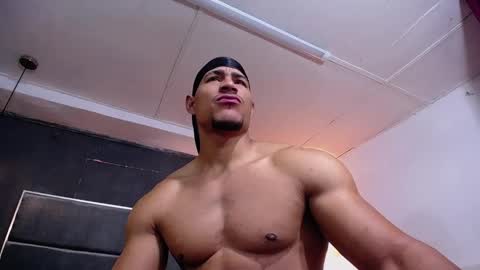 adam_fit19cm online show from February 13, 2026, 2:02 pm