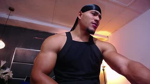 adam_fit19cm online show from March 5, 2026, 2:24 pm