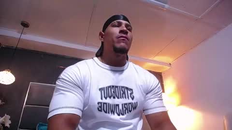 adam_fit19cm online show from March 28, 2026, 1:43 pm