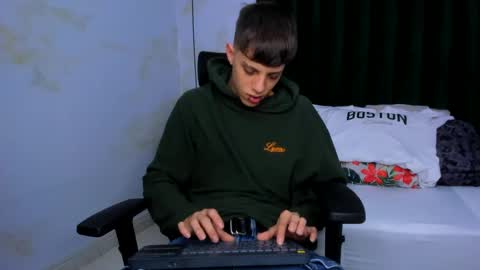 Snapshot of adam_hard_ chatting on January 15, 2025, 7:55 pm Adam online show from January 15, 2025, 7:55 pm