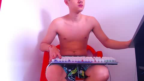 adam hot11 online show from March 7, 2025, 3:49 pm