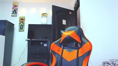 adam hot11 online show from February 22, 2026, 9:46 pm