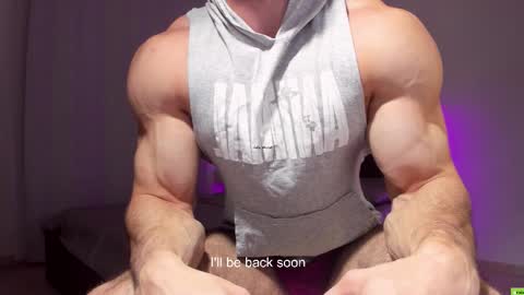 Snapshot of adam_muscle_ chatting on November 28, 2025, 8:44 pm Adam online show from November 28, 2025, 8:44 pm