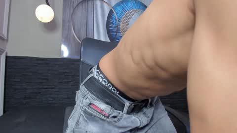 adam_piarse online show from January 11, 2025, 5:52 am