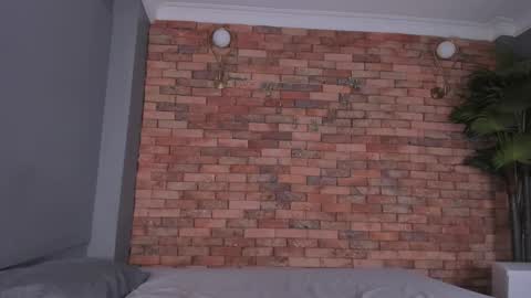 adam_piarse online show from November 27, 2025, 11:07 pm