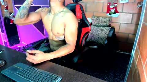 Adam Valencia online show from December 24, 2024, 2:43 am