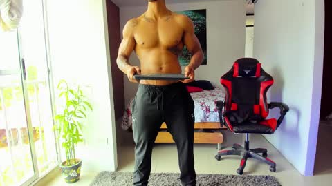 Adam Valencia online show from October 3, 2025, 4:48 pm