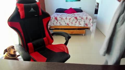 Adam Valencia online show from October 24, 2025, 3:41 pm