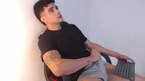 Hello guys excuse my absence I will be absent for several days for health reasons I hope you understand thank you very much. online show from October 28, 2025, 5:44 am