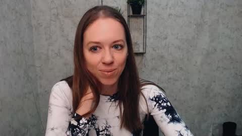 Snapshot of adamais_ chatting on February 12, 2025, 10:35 am adamais_ online show from February 12, 2025, 10:35 am