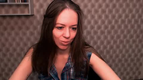 Snapshot of adamais_ chatting on February 28, 2025, 7:26 am adamais_ online show from February 28, 2025, 7:26 am